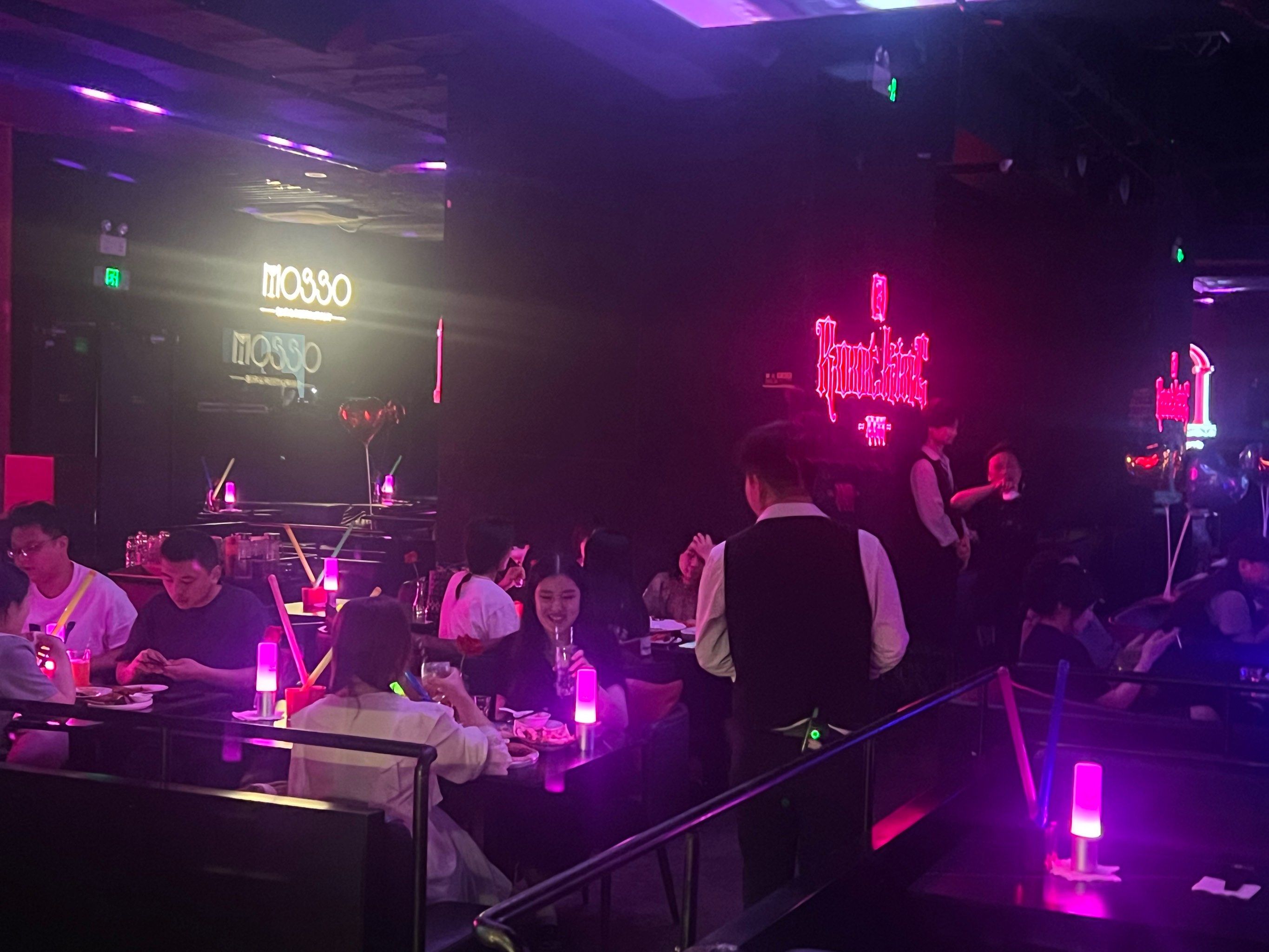 怀化商务KTV最佳选择-洪江市ktv预定